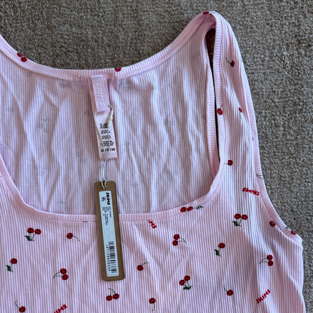 SKIMS Exclusive Valentines Day Print Pink Cherry Soft Lounge Tank Top - Picture 2 of 6